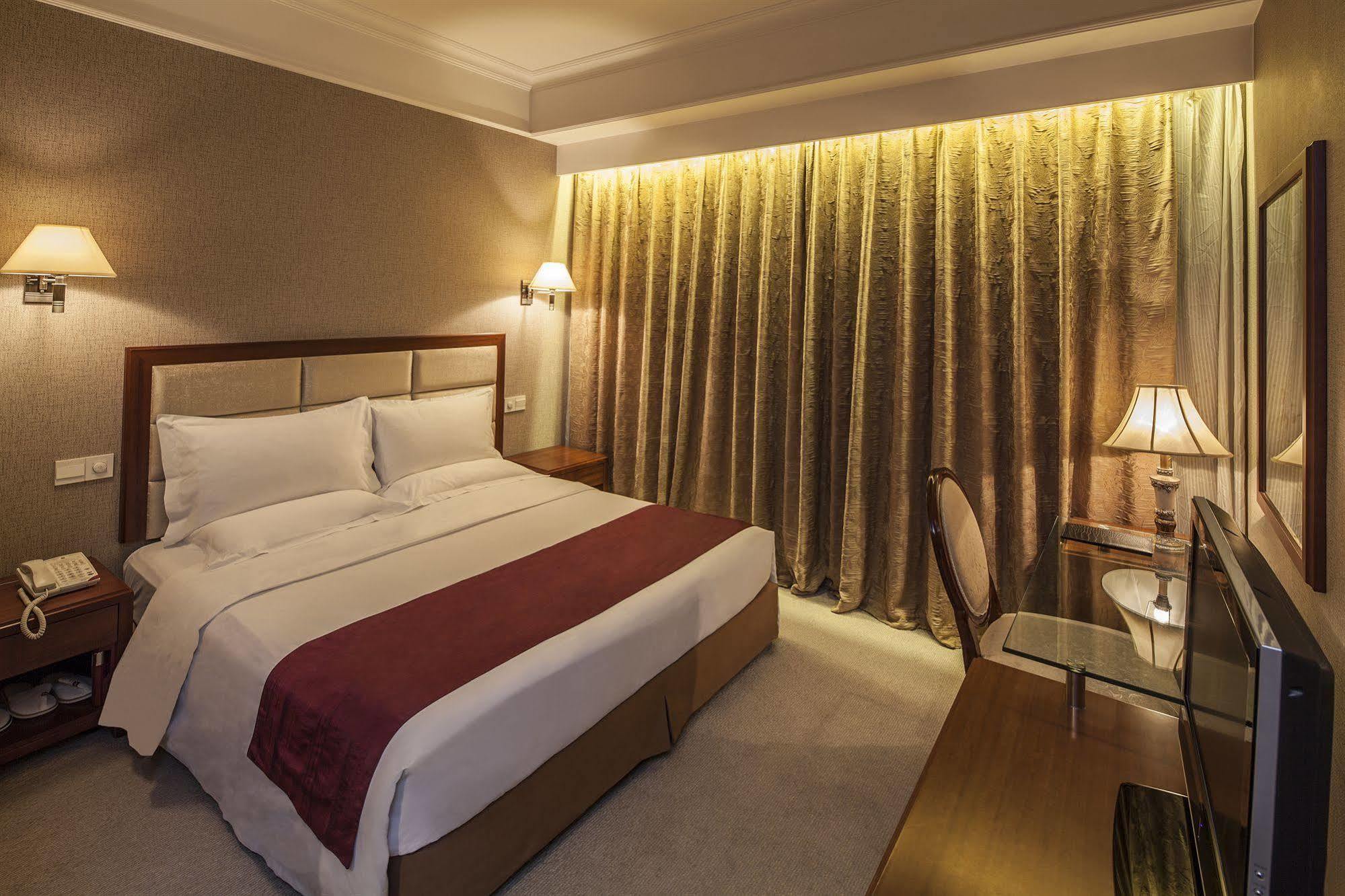 Grand Madison Shanghai Jinqiao Экстерьер фото